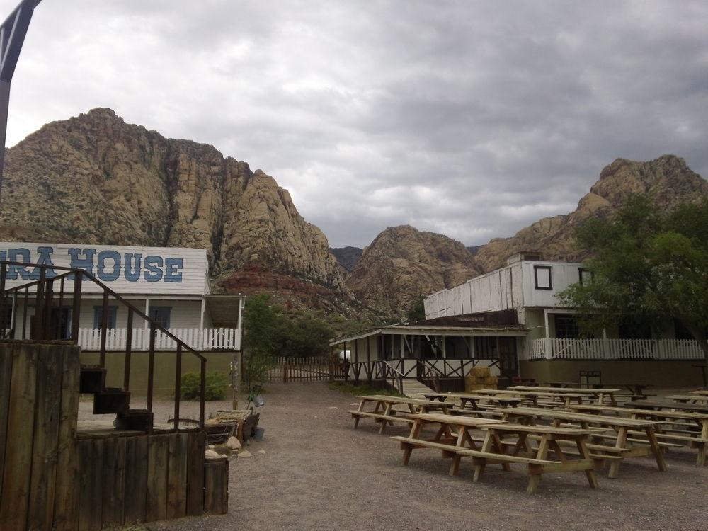 Bonnie Springs Ranch Motel Blue Diamond Exterior foto